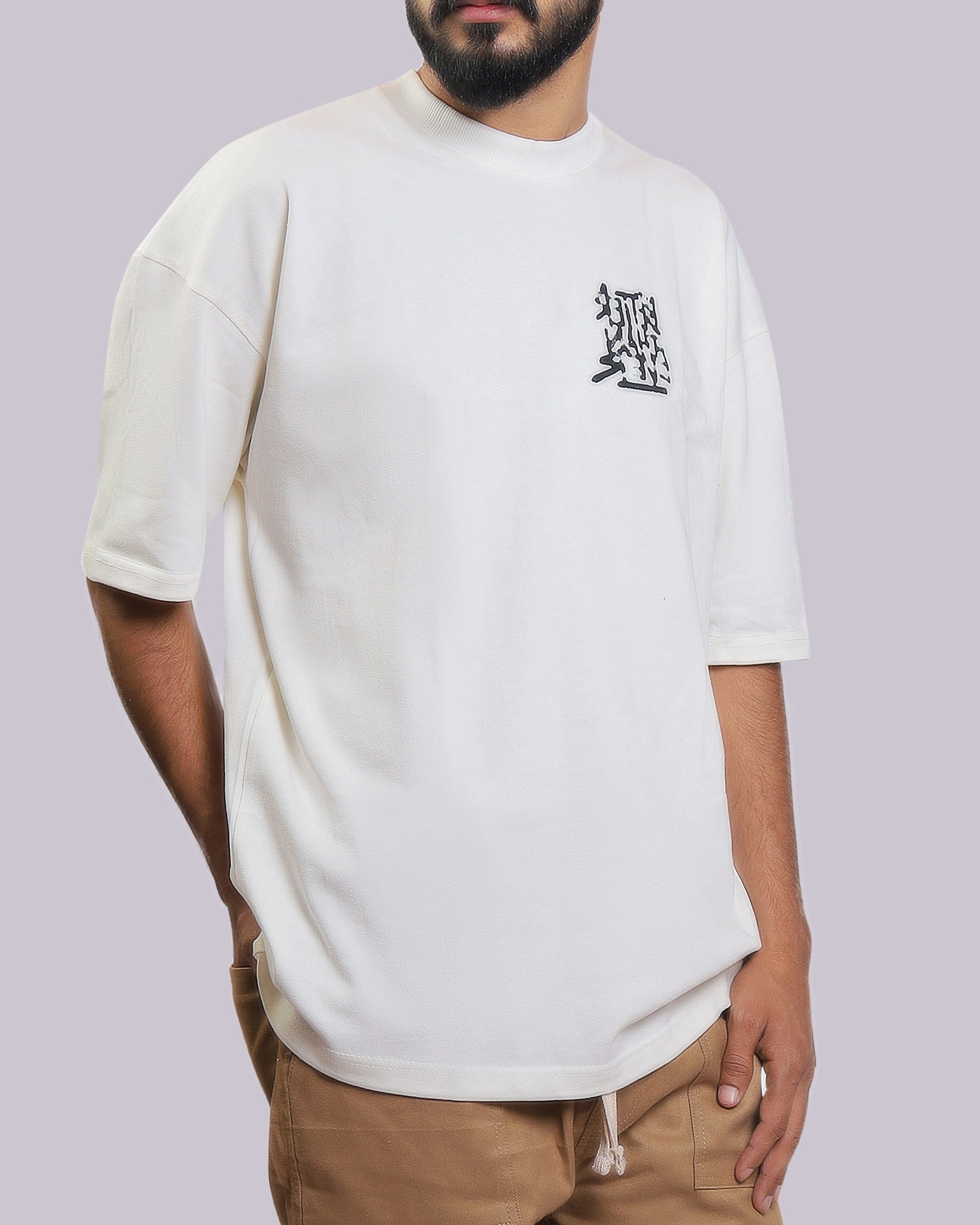 OVERSIZED GRAPHIC TEE